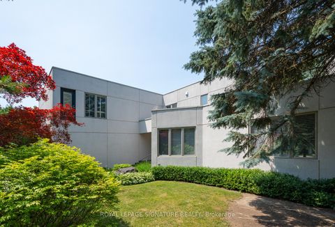 Photo 1 at 8 Harrison Road, Windfields, Toronto