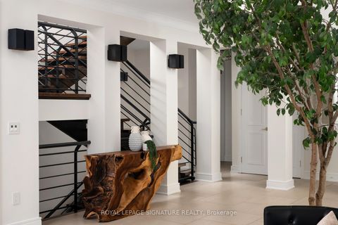 Photo 4 at 8 Harrison Road, Windfields, Toronto