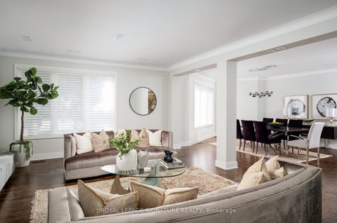 Photo 11 at 8 Harrison Road, Windfields, Toronto