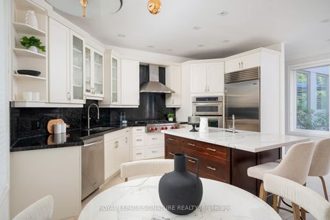 Photo 15 at 8 Harrison Road, Windfields, Toronto