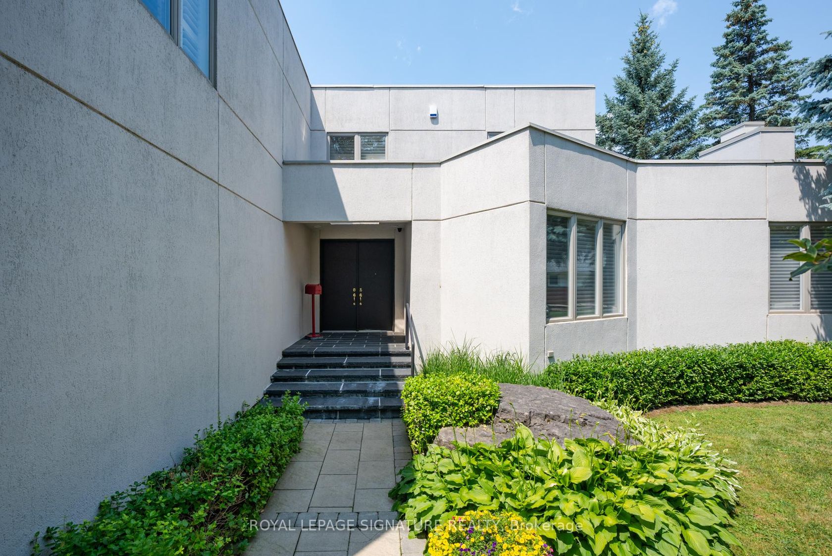 Photo 2 at 8 Harrison Road, Windfields, Toronto Photo 2 at 8 Harrison Road, Windfields, Toronto