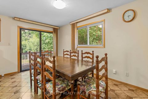 Photo 14 at 64 Brandy Crescent, East Woodbridge, Vaughan