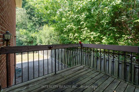 Photo 15 at 64 Brandy Crescent, East Woodbridge, Vaughan