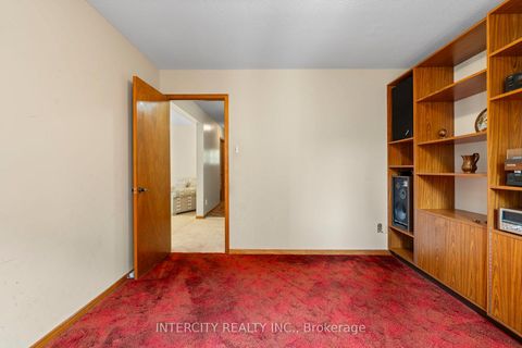 Photo 28 at 64 Brandy Crescent, East Woodbridge, Vaughan