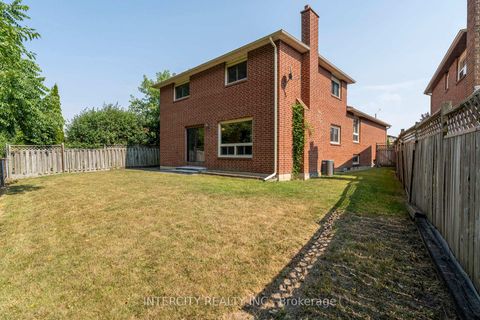 Photo 48 at 64 Brandy Crescent, East Woodbridge, Vaughan