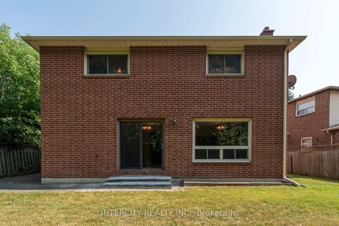 Photo 49 at 64 Brandy Crescent, East Woodbridge, Vaughan