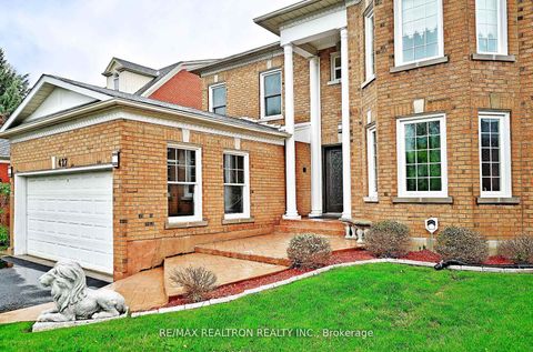 Photo 1 at 427 Mill Street, Mill Pond, Richmond Hill