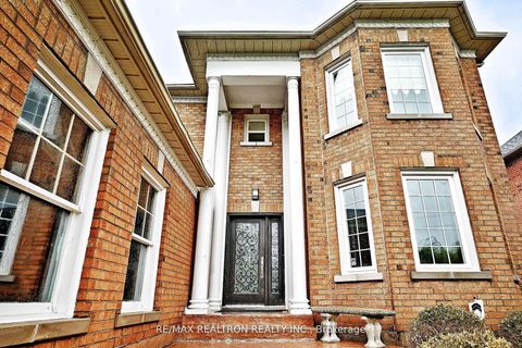 Photo 3 at 427 Mill Street, Mill Pond, Richmond Hill