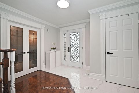 Photo 5 at 427 Mill Street, Mill Pond, Richmond Hill