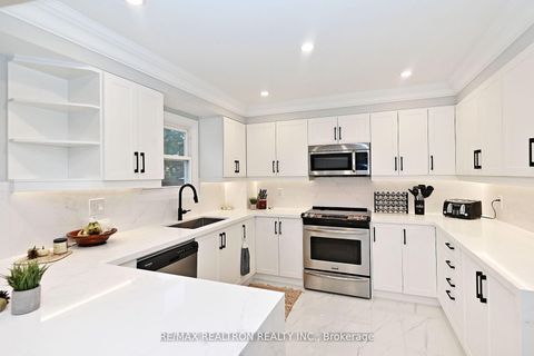 Photo 16 at 427 Mill Street, Mill Pond, Richmond Hill