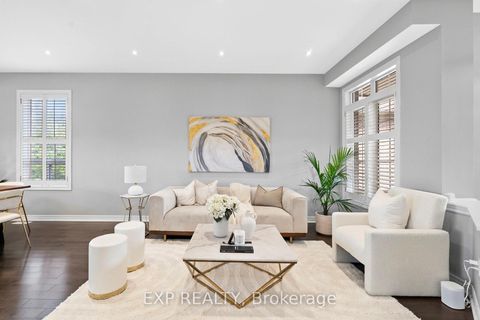 Photo 2 at 61 Timbercreek Court, L'Amoreaux, Toronto