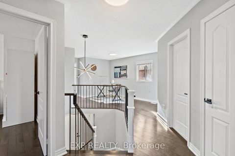 Photo 16 at 61 Timbercreek Court, L'Amoreaux, Toronto