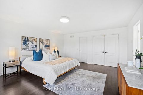 Photo 20 at 61 Timbercreek Court, L'Amoreaux, Toronto