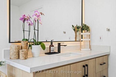 Photo 23 at 61 Timbercreek Court, L'Amoreaux, Toronto