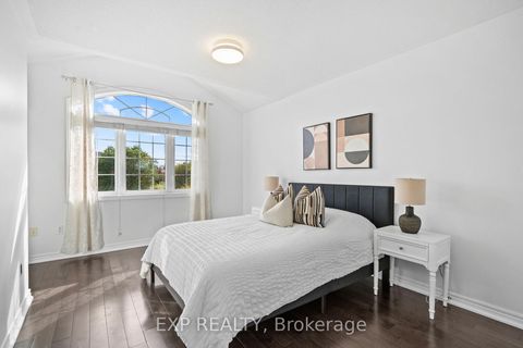 Photo 26 at 61 Timbercreek Court, L'Amoreaux, Toronto