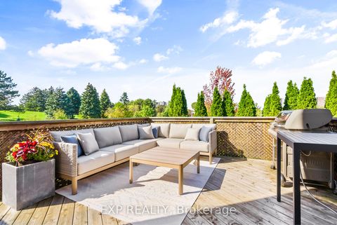 Photo 37 at 61 Timbercreek Court, L'Amoreaux, Toronto