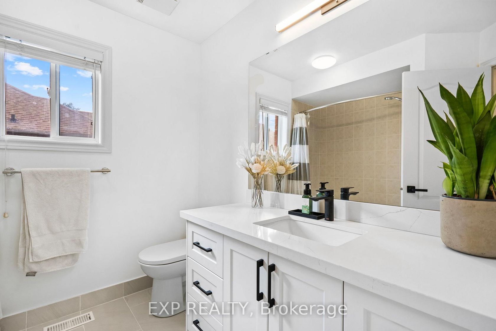 Photo 24 at 61 Timbercreek Court, L'Amoreaux, Toronto Photo 24 at 61 Timbercreek Court, L'Amoreaux, Toronto