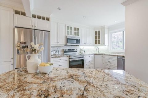 Photo 10 at 47 Breadner Drive, Richview, Toronto