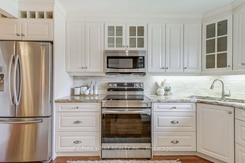 Photo 14 at 47 Breadner Drive, Richview, Toronto