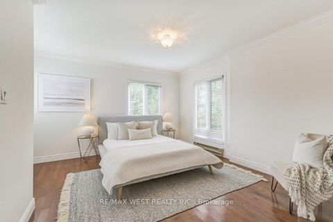 Photo 20 at 47 Breadner Drive, Richview, Toronto