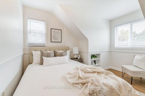 Photo 25 at 47 Breadner Drive, Richview, Toronto