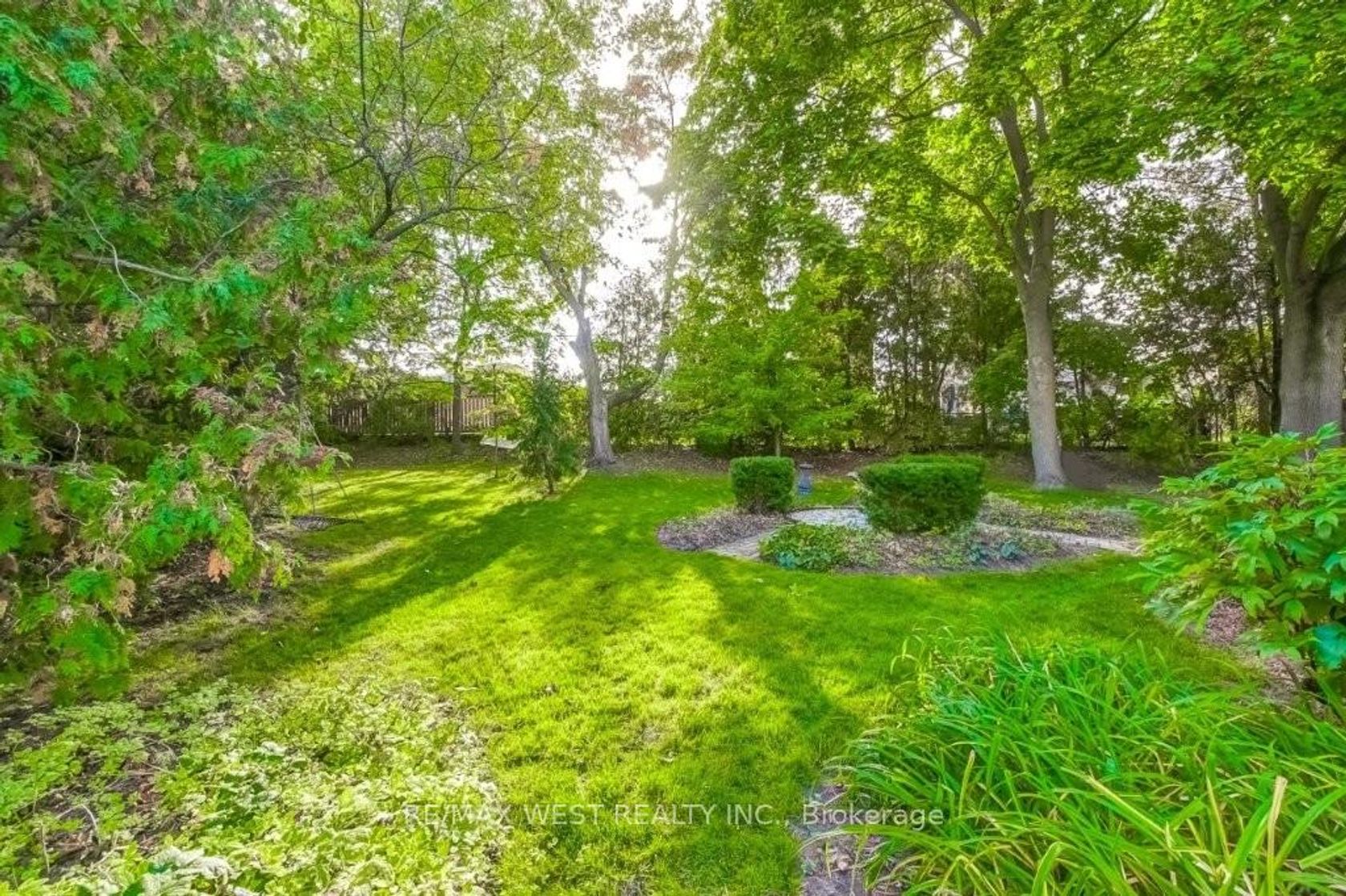 Photo 32 at 47 Breadner Drive, Richview, Toronto Photo 32 at 47 Breadner Drive, Richview, Toronto