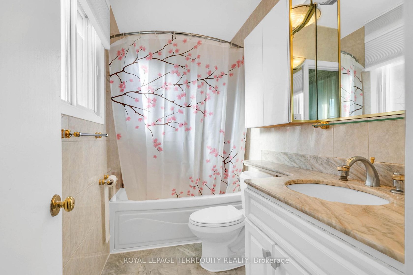 Photo 21 at 106 Grandravine Drive, York University Heights, Toronto Photo 21 at 106 Grandravine Drive, York University Heights, Toronto