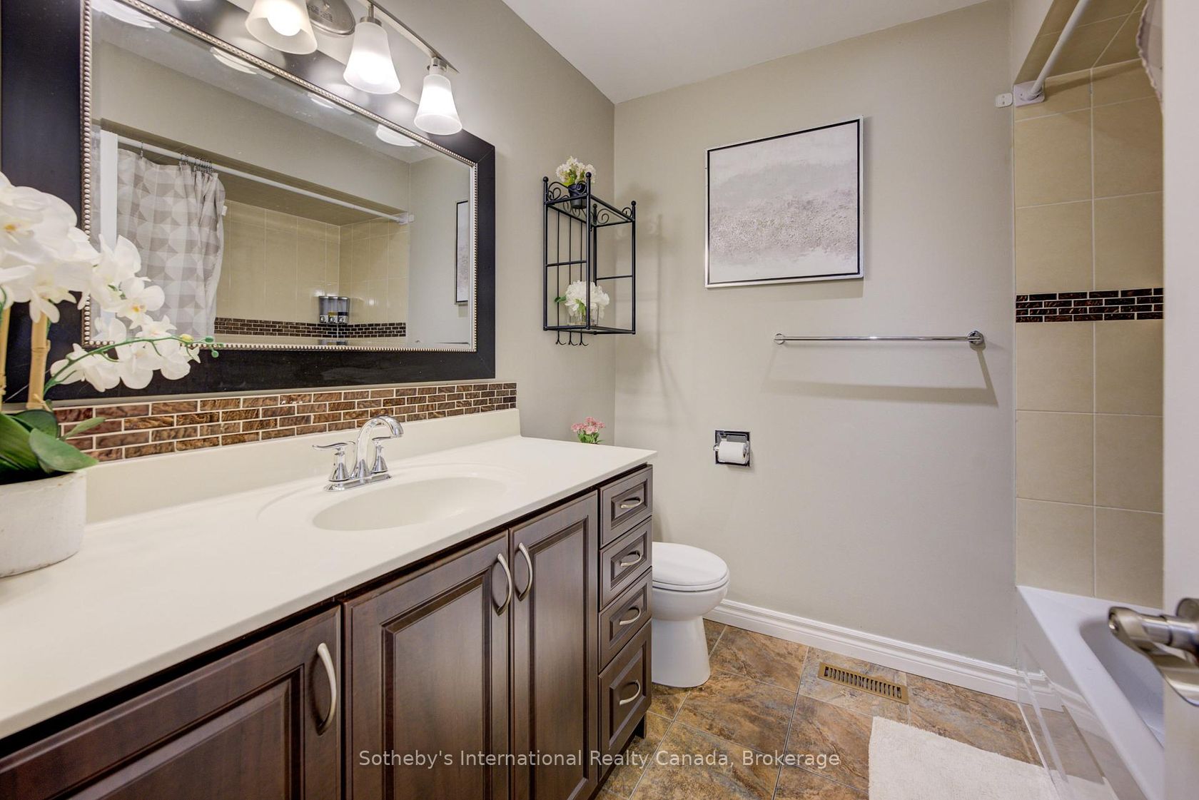 Photo 21 at 400 Cherokee Boulevard, Pleasant View, Toronto Photo 21 at 400 Cherokee Boulevard, Pleasant View, Toronto