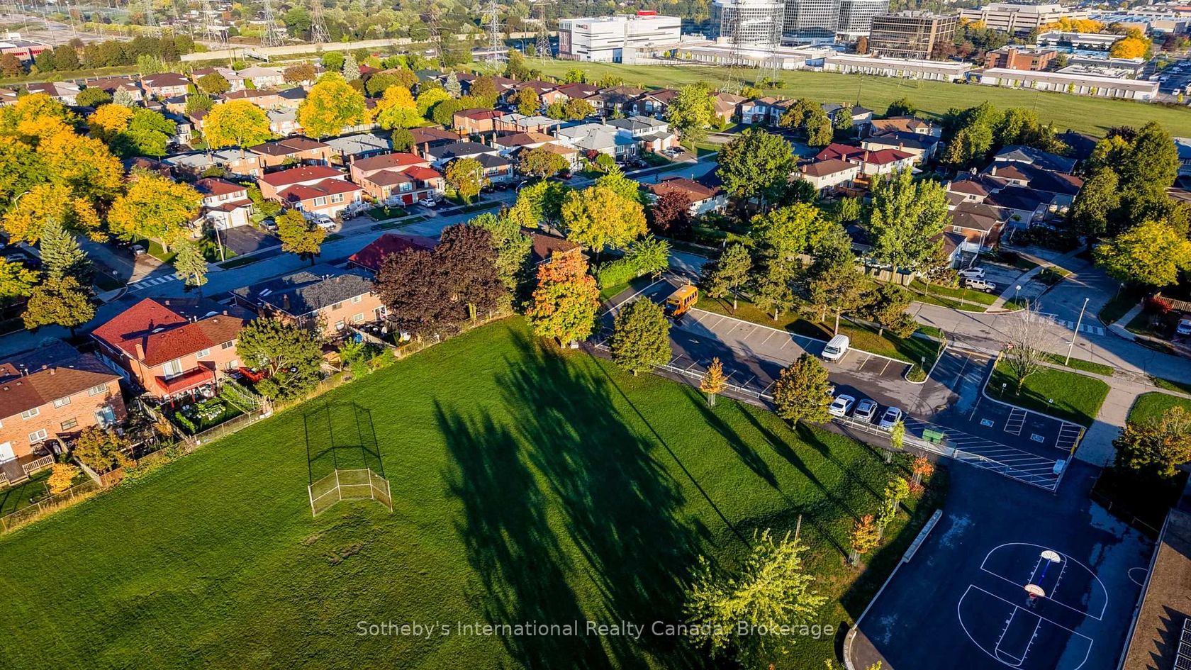 Photo 44 at 400 Cherokee Boulevard, Pleasant View, Toronto Photo 44 at 400 Cherokee Boulevard, Pleasant View, Toronto
