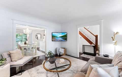 Photo 6 at 306 Wychwood Avenue, Cedarvale, Toronto