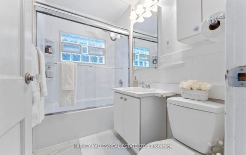 Photo 23 at 306 Wychwood Avenue, Cedarvale, Toronto
