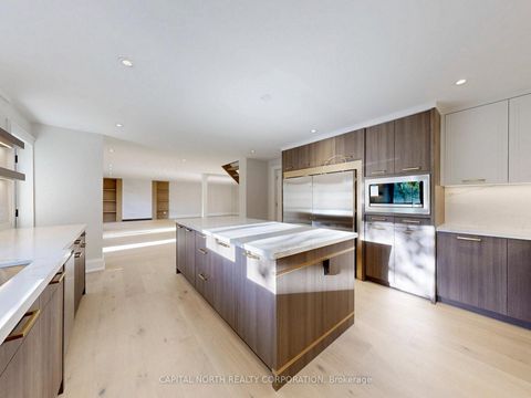 Photo 9 at 2 Inglis Gate, Branson, Toronto