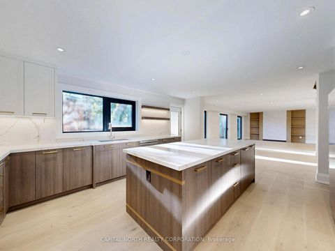 Photo 10 at 2 Inglis Gate, Branson, Toronto