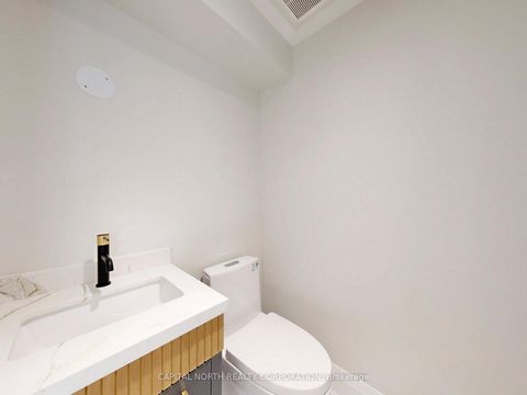 Photo 14 at 2 Inglis Gate, Branson, Toronto