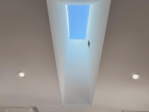 Photo 23 at 2 Inglis Gate, Branson, Toronto