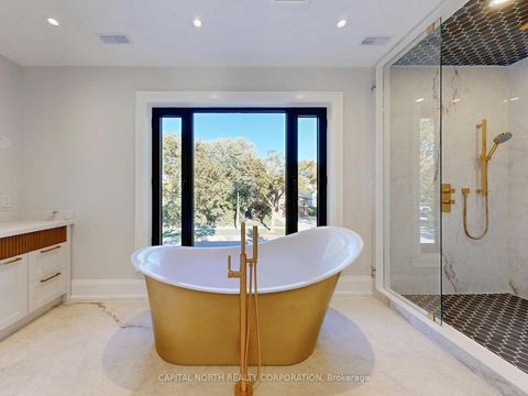 Photo 25 at 2 Inglis Gate, Branson, Toronto