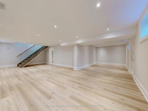 Photo 40 at 2 Inglis Gate, Branson, Toronto