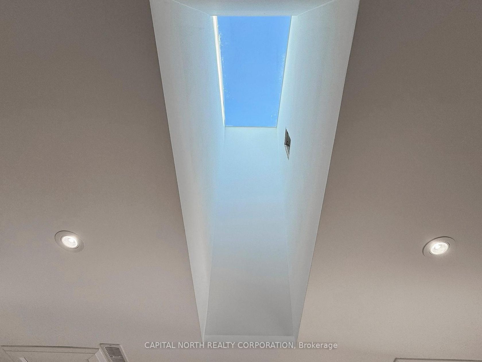 Photo 23 at 2 Inglis Gate, Branson, Toronto Photo 23 at 2 Inglis Gate, Branson, Toronto