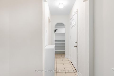 Photo 2 at 127 Cadorna Avenue, East York, Toronto