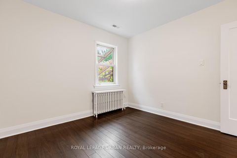 Photo 15 at 127 Cadorna Avenue, East York, Toronto