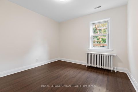 Photo 17 at 127 Cadorna Avenue, East York, Toronto
