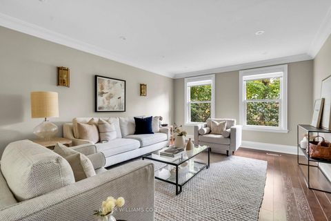 Photo 6 at 57 Tobruk Crescent, Newtonbrook East, Toronto