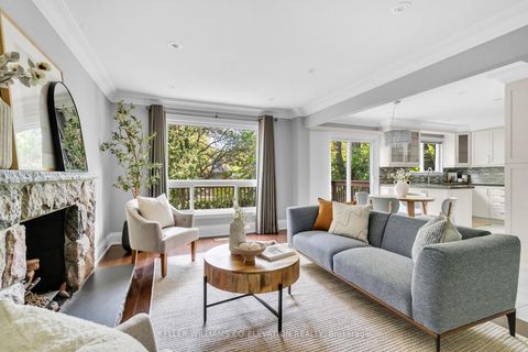 Photo 12 at 57 Tobruk Crescent, Newtonbrook East, Toronto