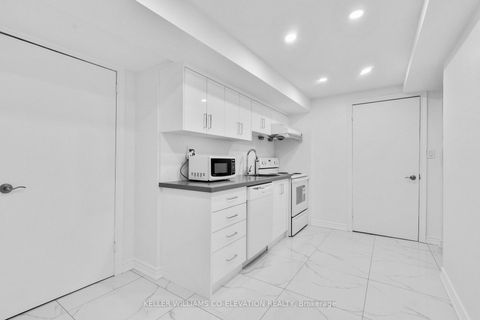 Photo 40 at 57 Tobruk Crescent, Newtonbrook East, Toronto