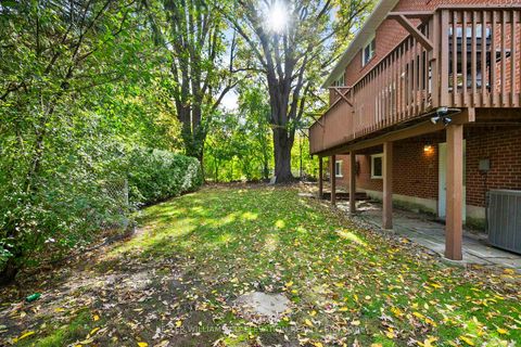 Photo 46 at 57 Tobruk Crescent, Newtonbrook East, Toronto