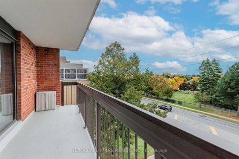 Photo 25 at 407 - 3734 St Clair Avenue E, Cliffcrest, Toronto