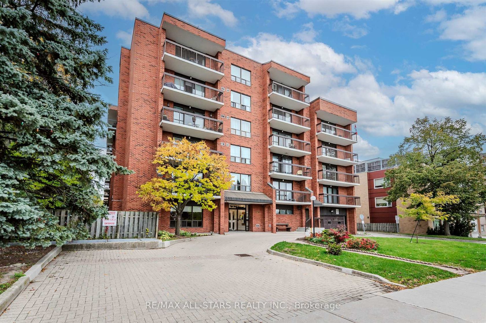 407 - 3734 St Clair Avenue E, Cliffcrest, Toronto 