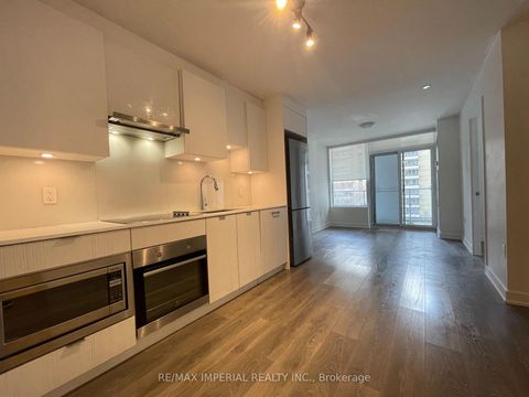 Photo 5 at 405 - 195 Redpath Avenue, Mount Pleasant West, Toronto