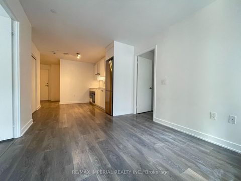Photo 12 at 405 - 195 Redpath Avenue, Mount Pleasant West, Toronto