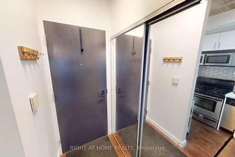 Photo 3 at 403 - 1 Shaw Street, Niagara, Toronto